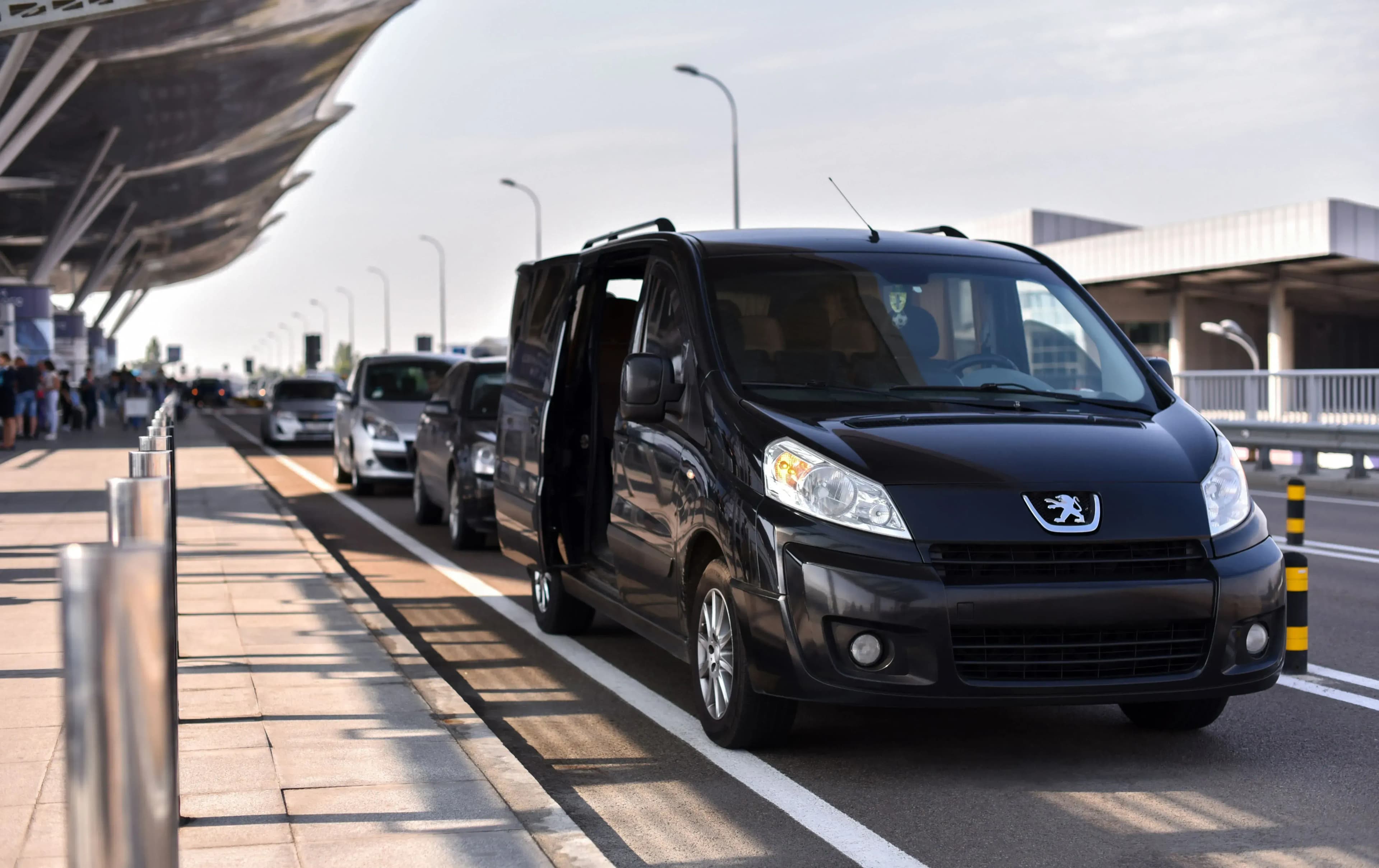 Flughafen Wien Schwechat Airport & City Taxi