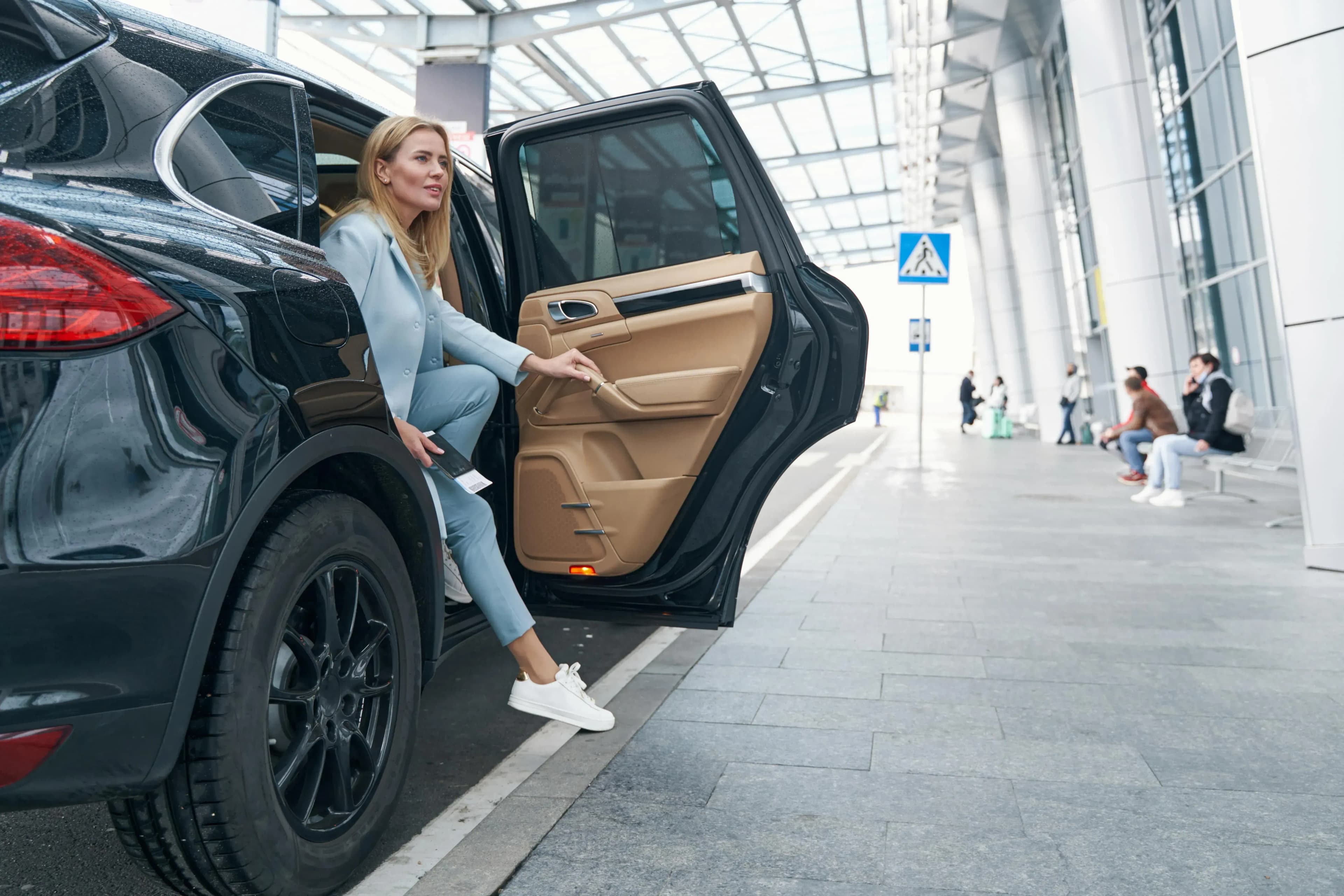 Airport City Transfer Flughafen Wien Schwechat 